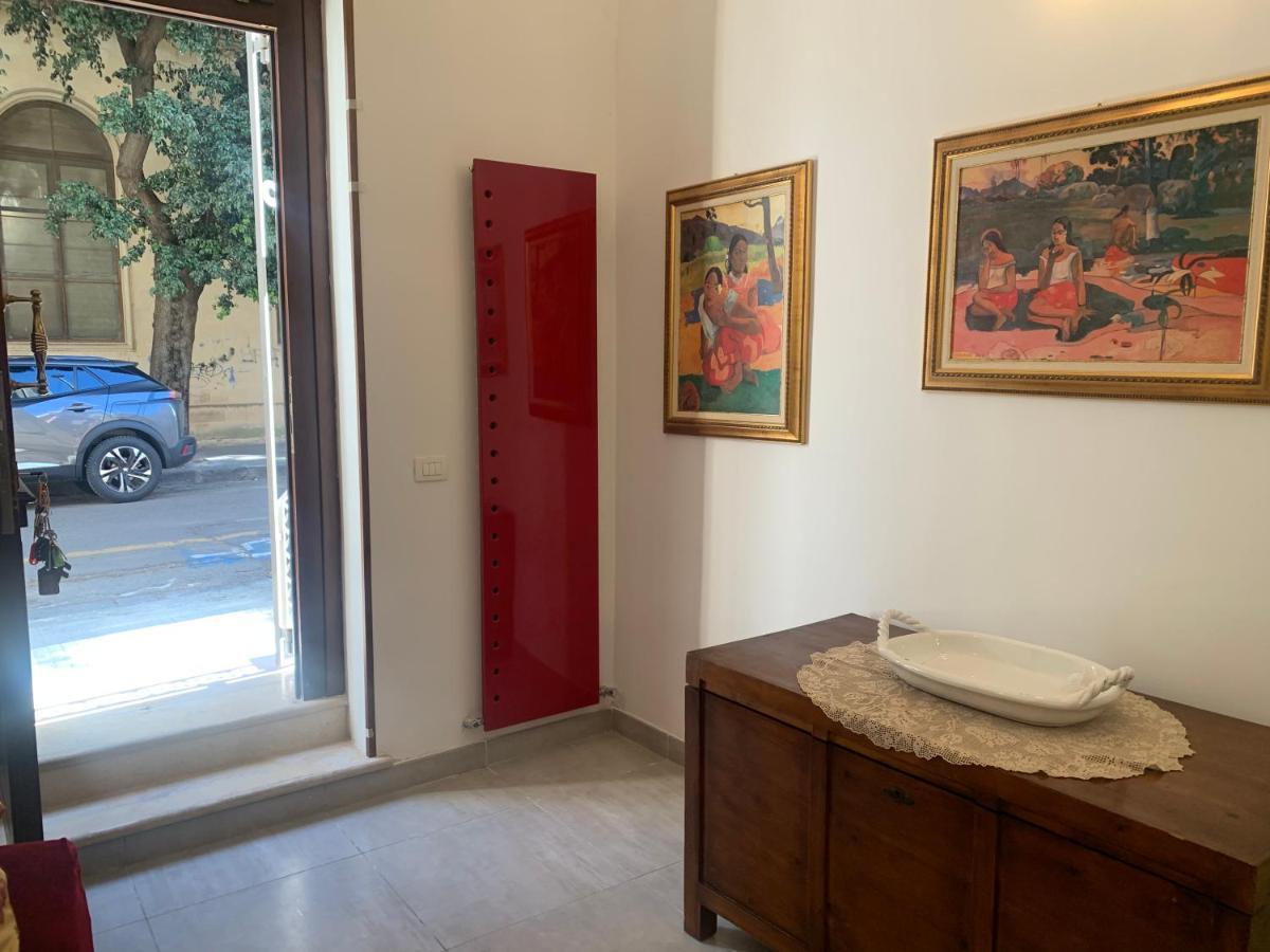 La Casa Di Stefania 2 Centro Storico Apartment Lecce Luaran gambar